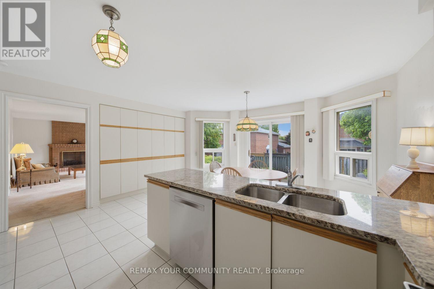 1198 Derrald Drive, Oakville, Ontario  L6J 7K4 - Photo 20 - W13213264