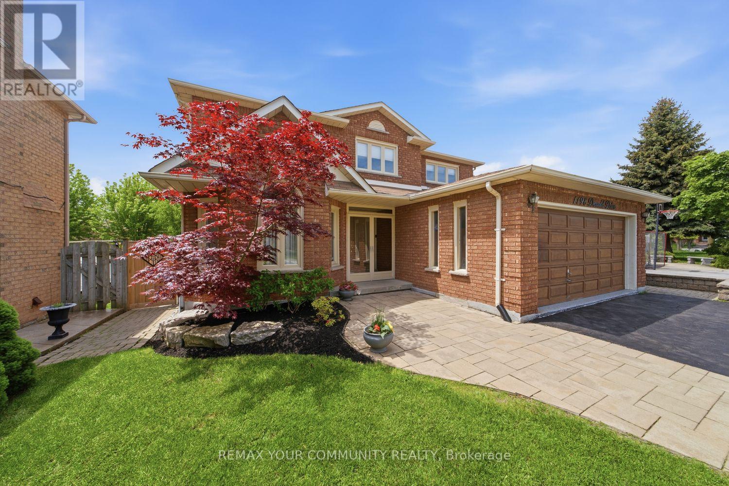 1198 Derrald Drive, Oakville, Ontario  L6J 7K4 - Photo 3 - W13213264