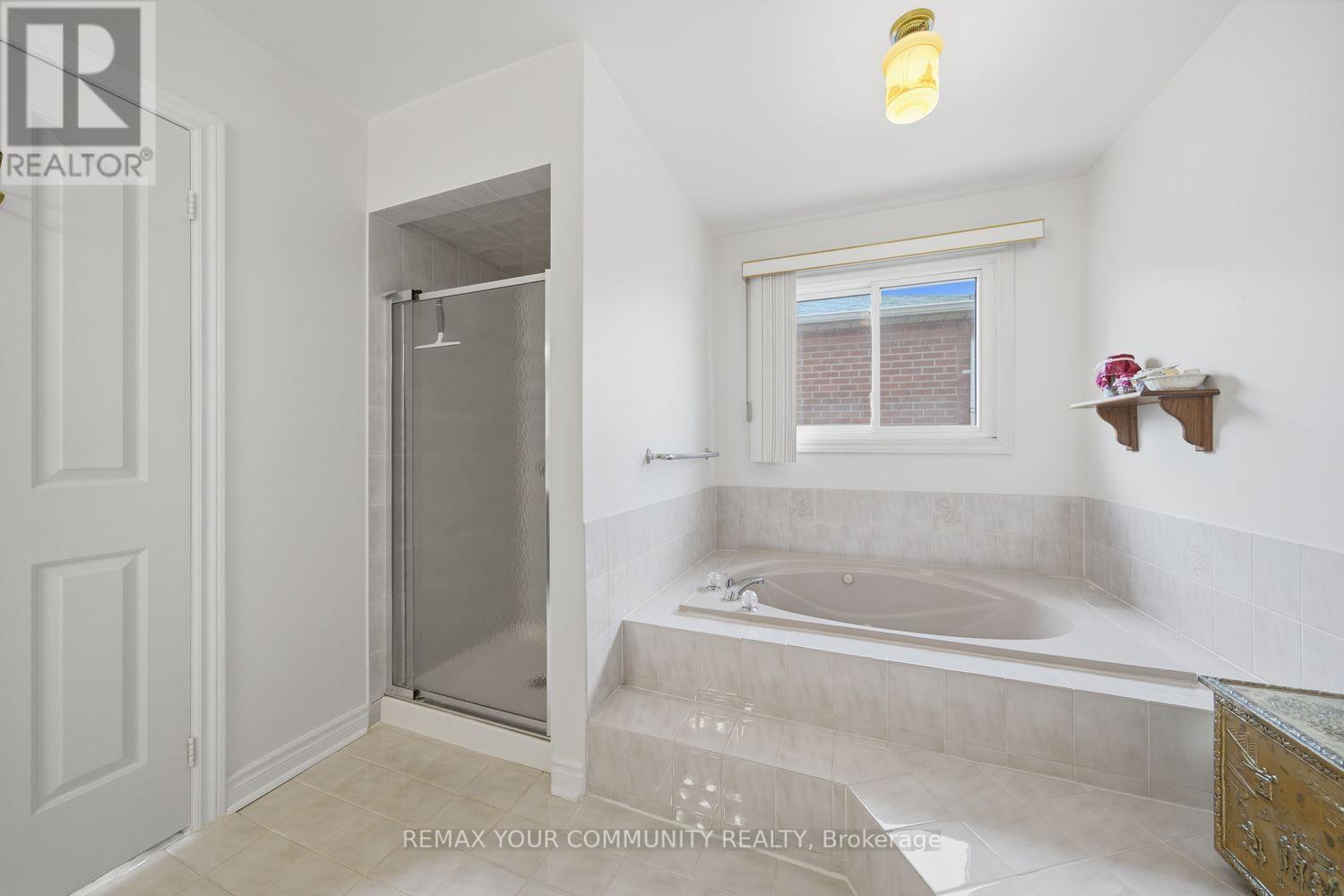 1198 Derrald Drive, Oakville, Ontario  L6J 7K4 - Photo 33 - W13213264