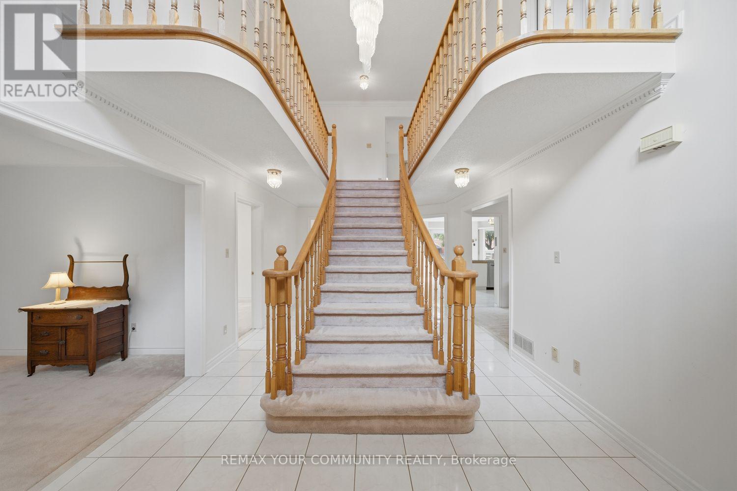 1198 Derrald Drive, Oakville, Ontario  L6J 7K4 - Photo 6 - W13213264