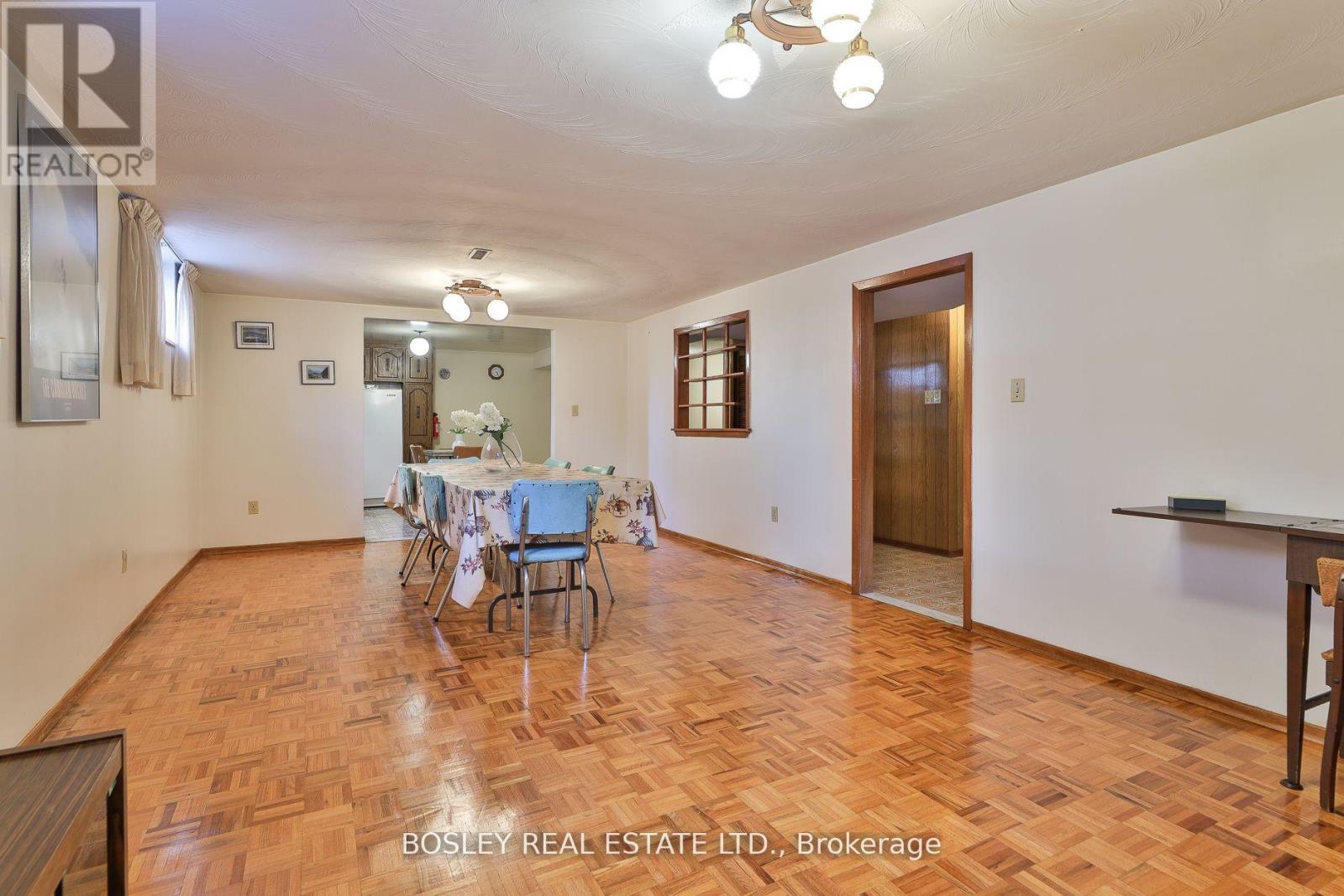 61 Bartel Drive, Toronto, Ontario  M3N 1C8 - Photo 28 - W13213392