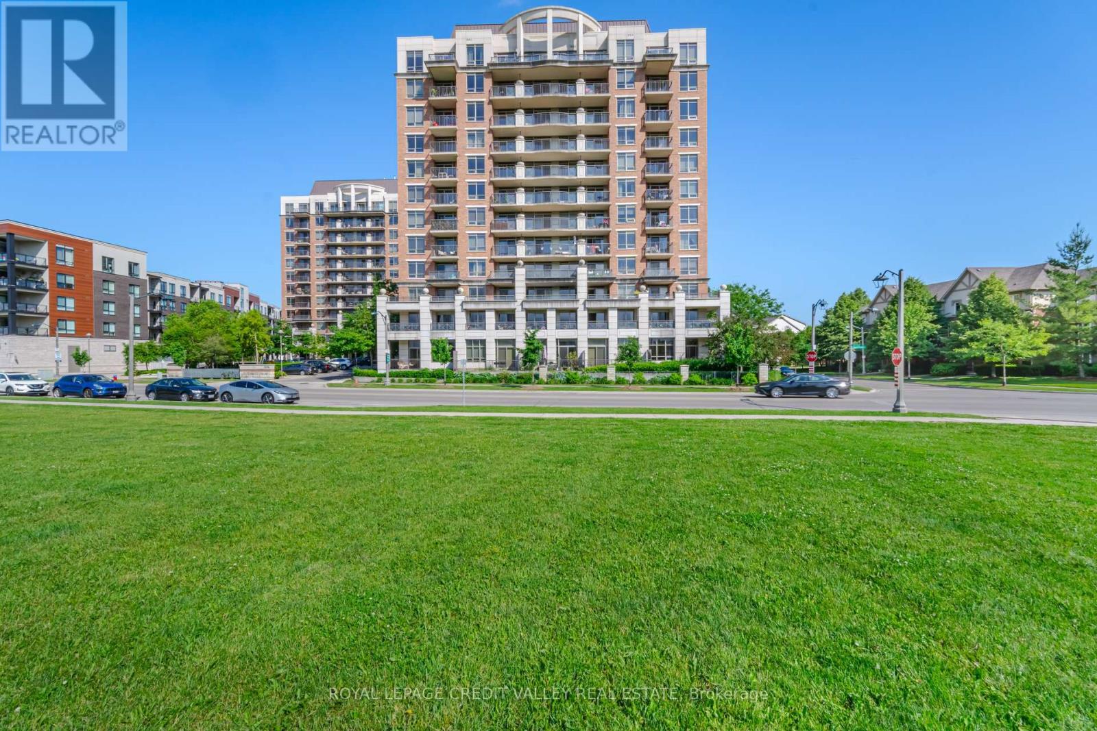 501 - 2379 CENTRAL PARK DRIVE, Oakville, Ontario