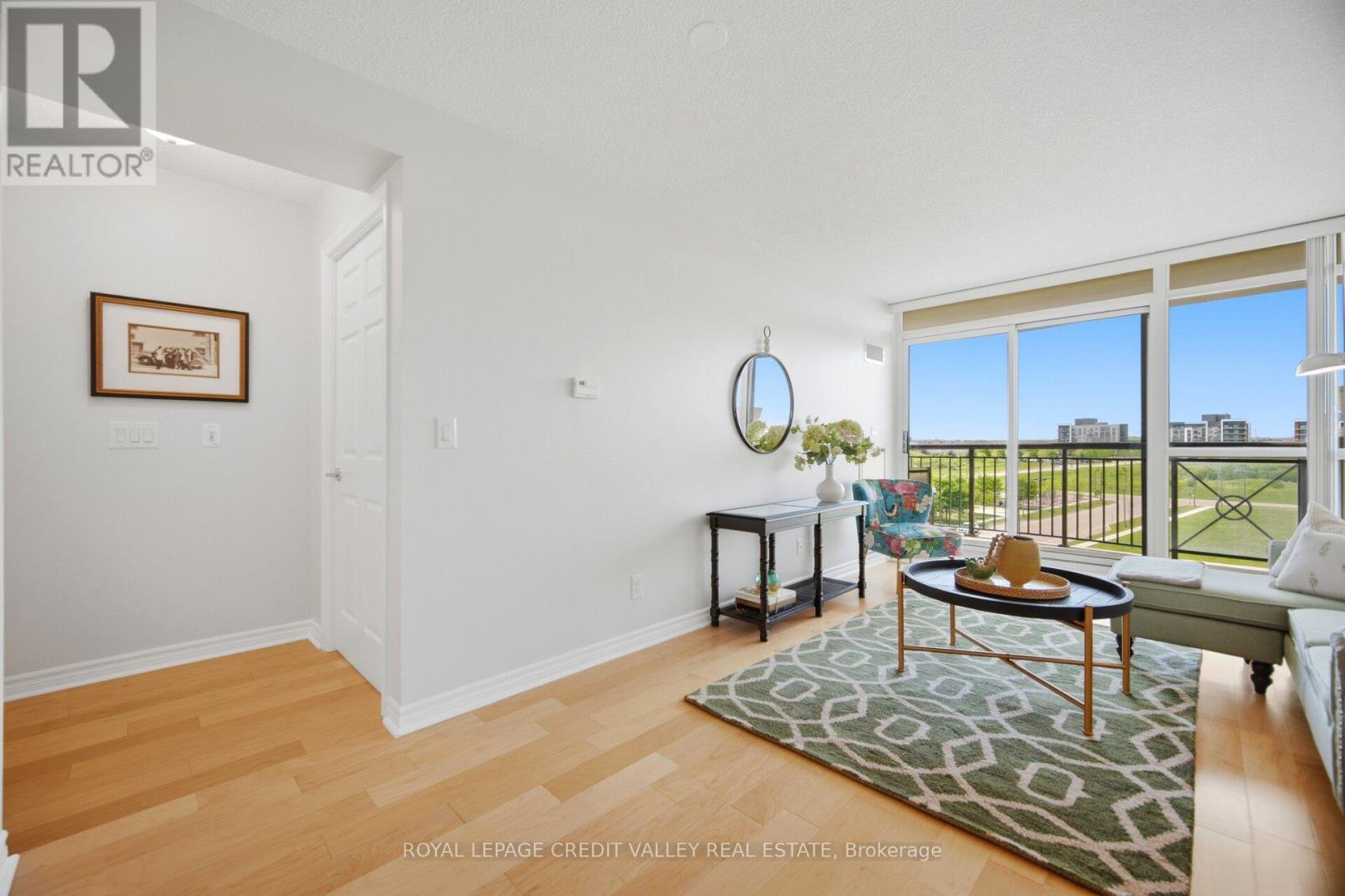 501 - 2379 Central Park Drive, Oakville, Ontario  L6H 0E3 - Photo 11 - W13213398