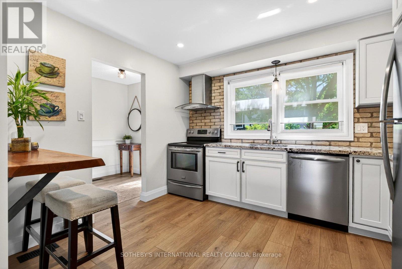 3 - 2230 Upper Middle Road, Burlington, Ontario  L7P 2Z9 - Photo 4 - W13213426