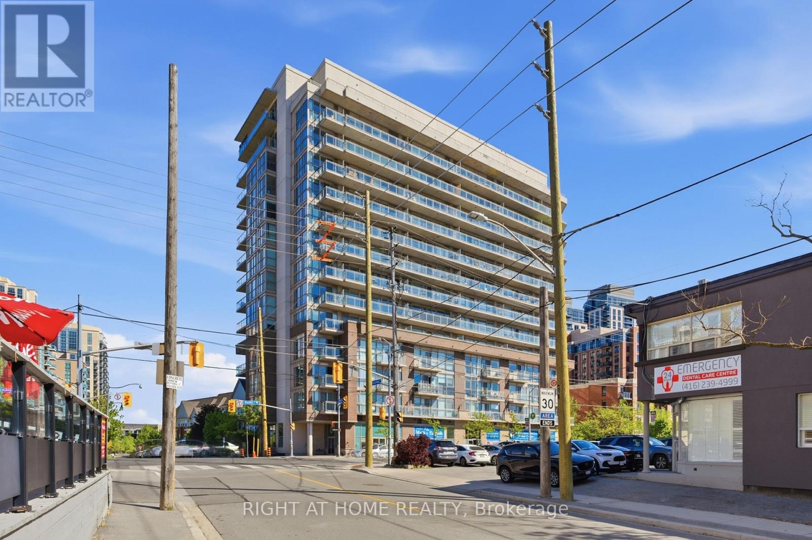411 - 5101 Dundas Street W, Toronto, Ontario  M9A 5G8 - Photo 2 - W13213428