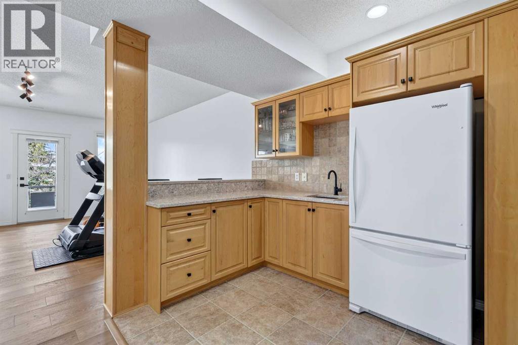 18 Eagleview Place, Cochrane, Alberta  T4C 1P8 - Photo 30 - A2314458