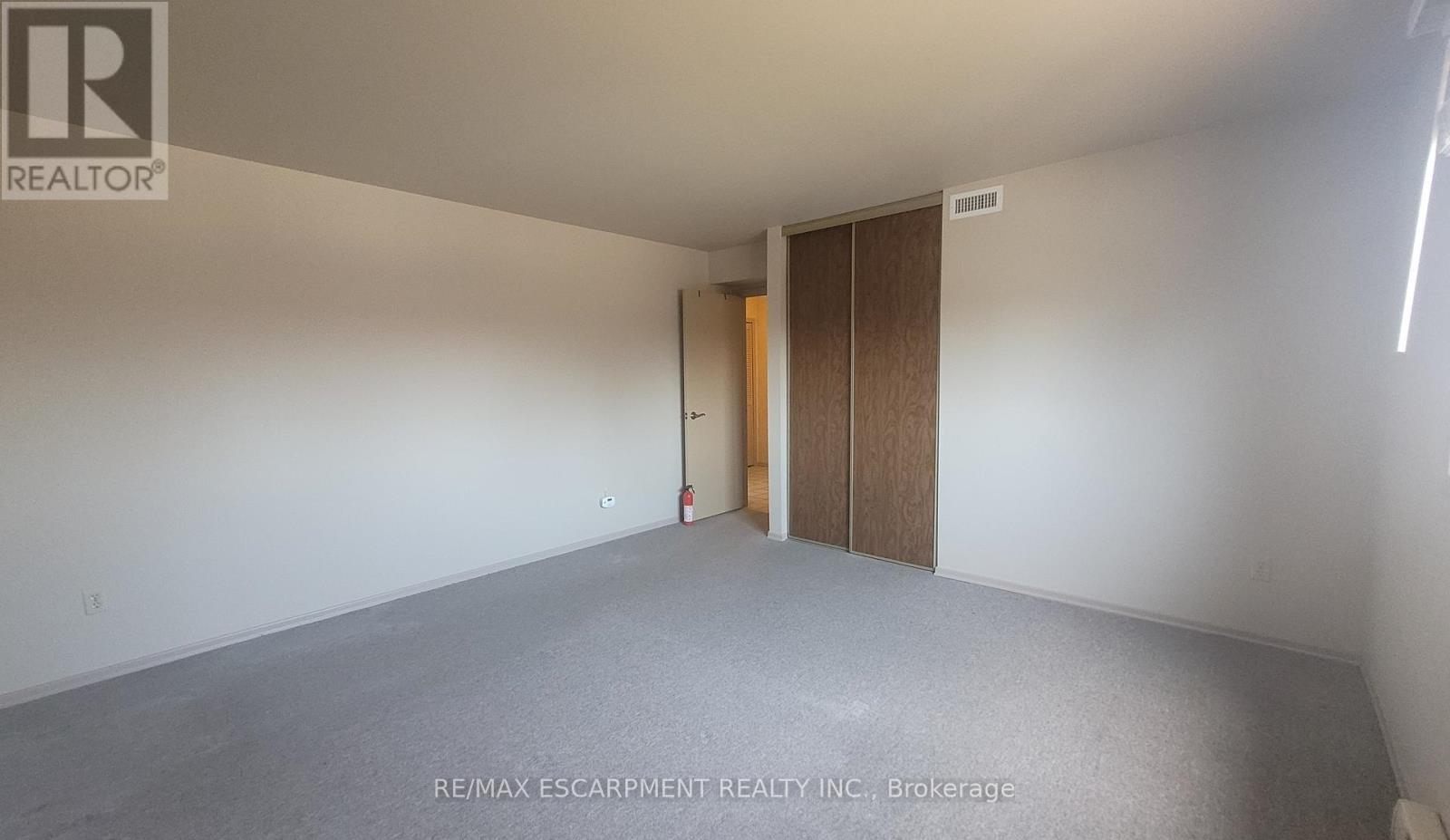 325 Fairview Drive, Brantford, Ontario  N3R 2X3 - Photo 28 - X13212948