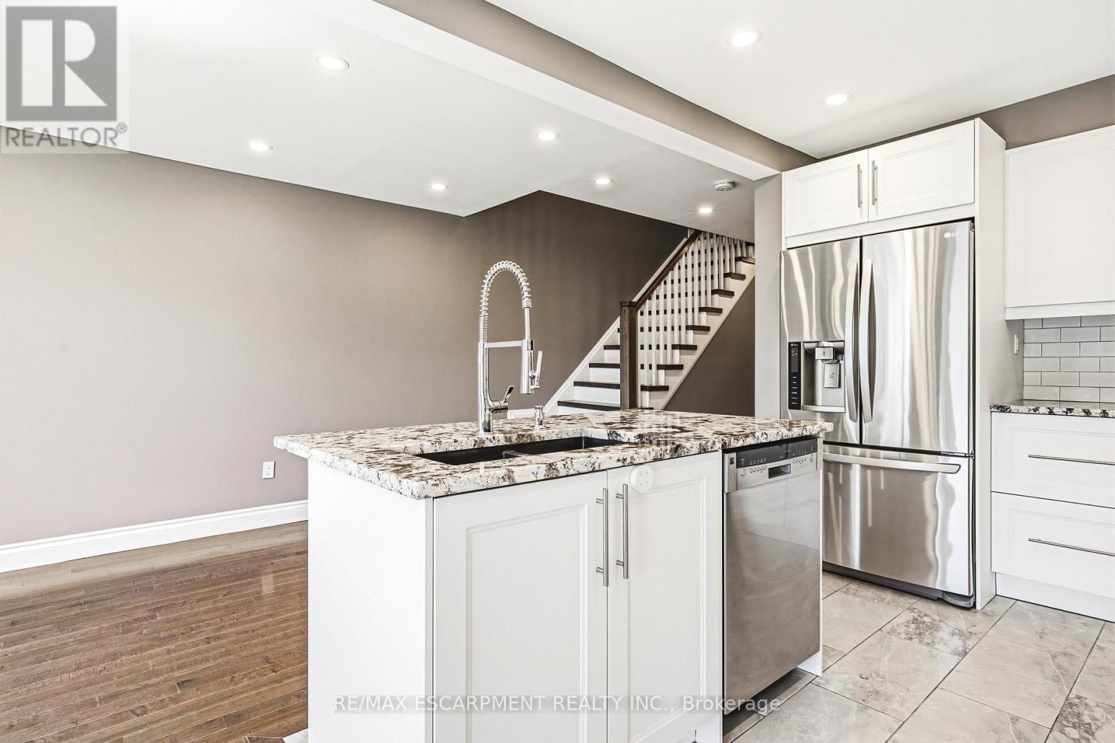 16 - 1000 Upper Paradise Road, Hamilton, Ontario  L9B 2S7 - Photo 13 - X13212954