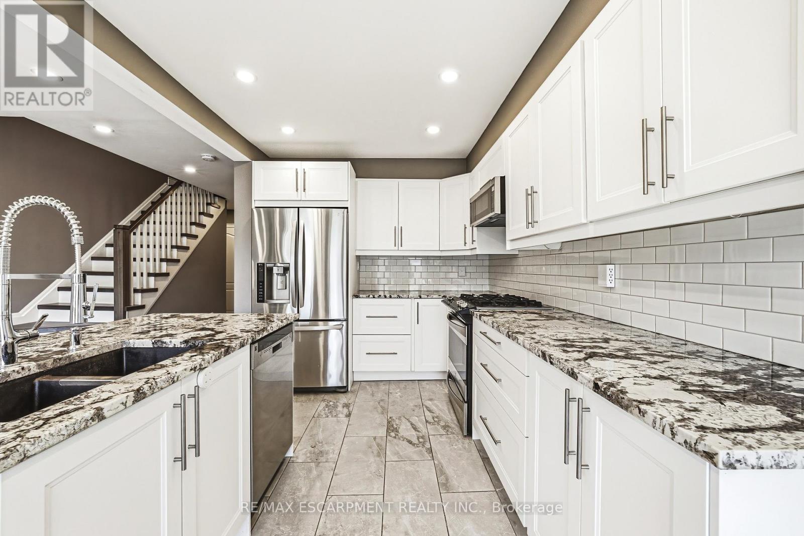 16 - 1000 Upper Paradise Road, Hamilton, Ontario  L9B 2S7 - Photo 14 - X13212954
