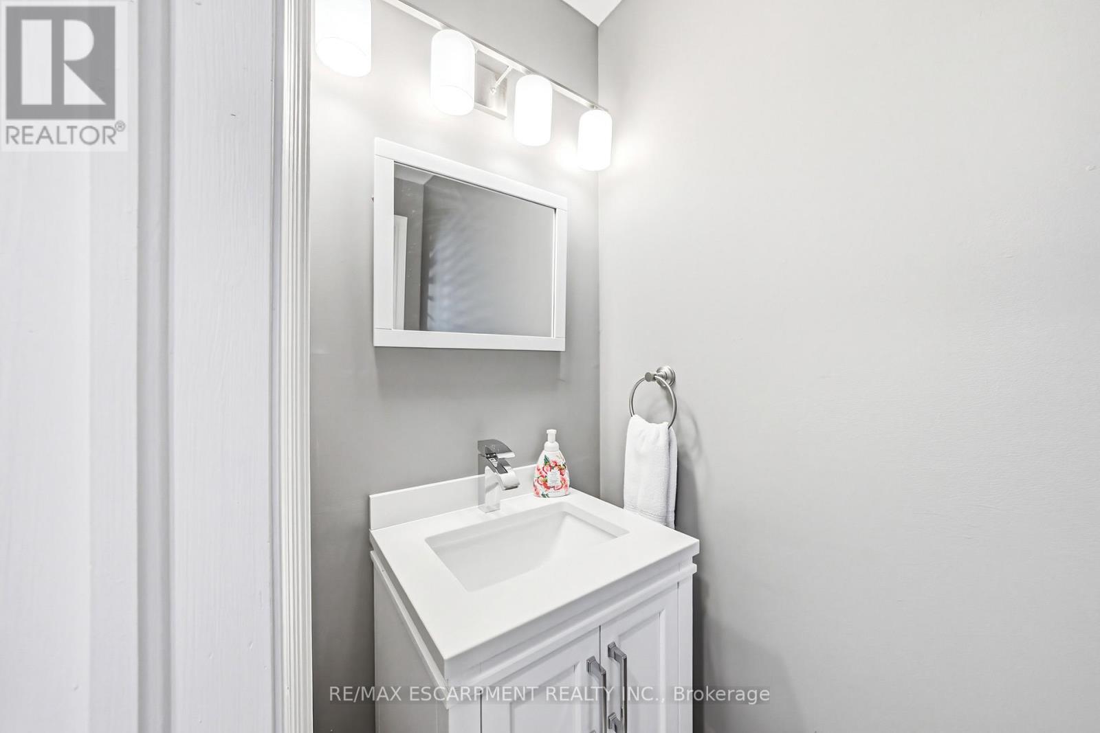 16 - 1000 Upper Paradise Road, Hamilton, Ontario  L9B 2S7 - Photo 17 - X13212954