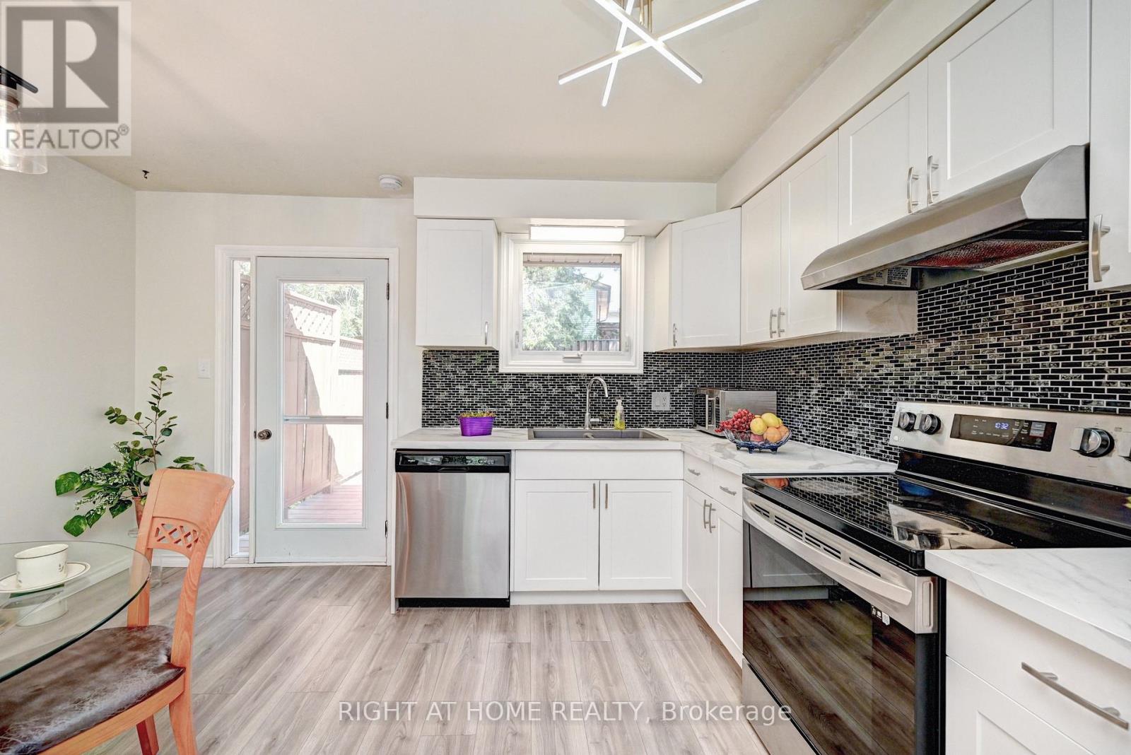 92 Pinemeadow Crescent, Waterloo, Ontario  N2T 1A7 - Photo 17 - X13213030
