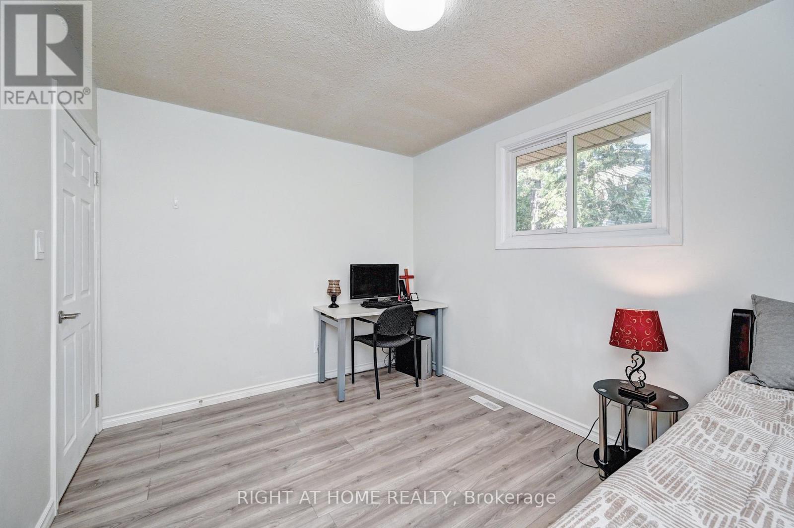 92 Pinemeadow Crescent, Waterloo, Ontario  N2T 1A7 - Photo 34 - X13213030