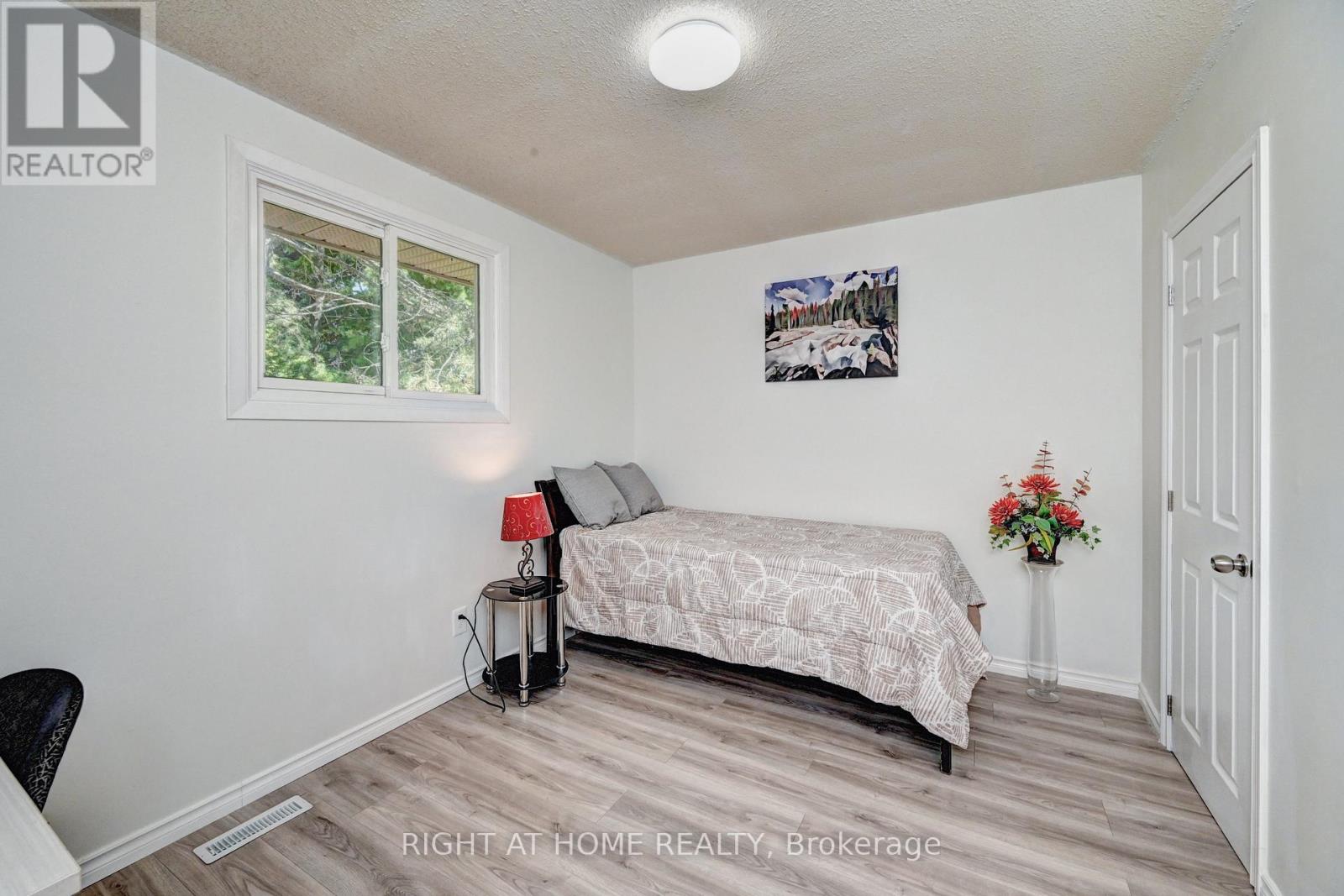 92 Pinemeadow Crescent, Waterloo, Ontario  N2T 1A7 - Photo 35 - X13213030