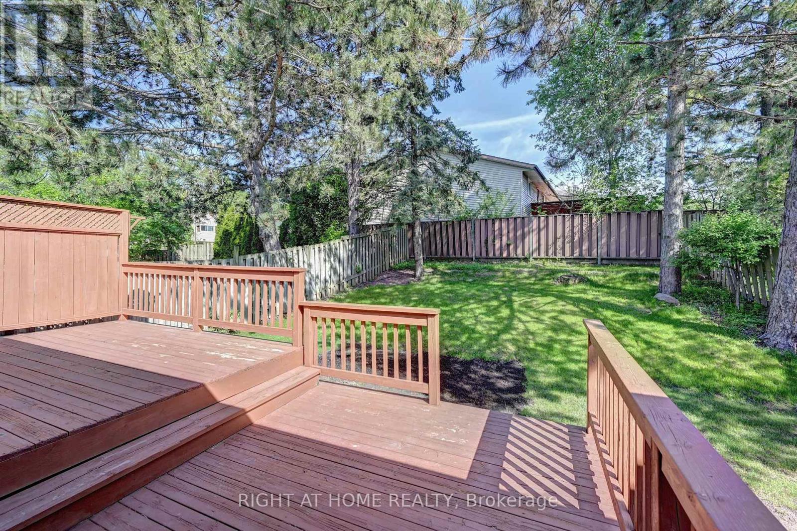 92 Pinemeadow Crescent, Waterloo, Ontario  N2T 1A7 - Photo 47 - X13213030