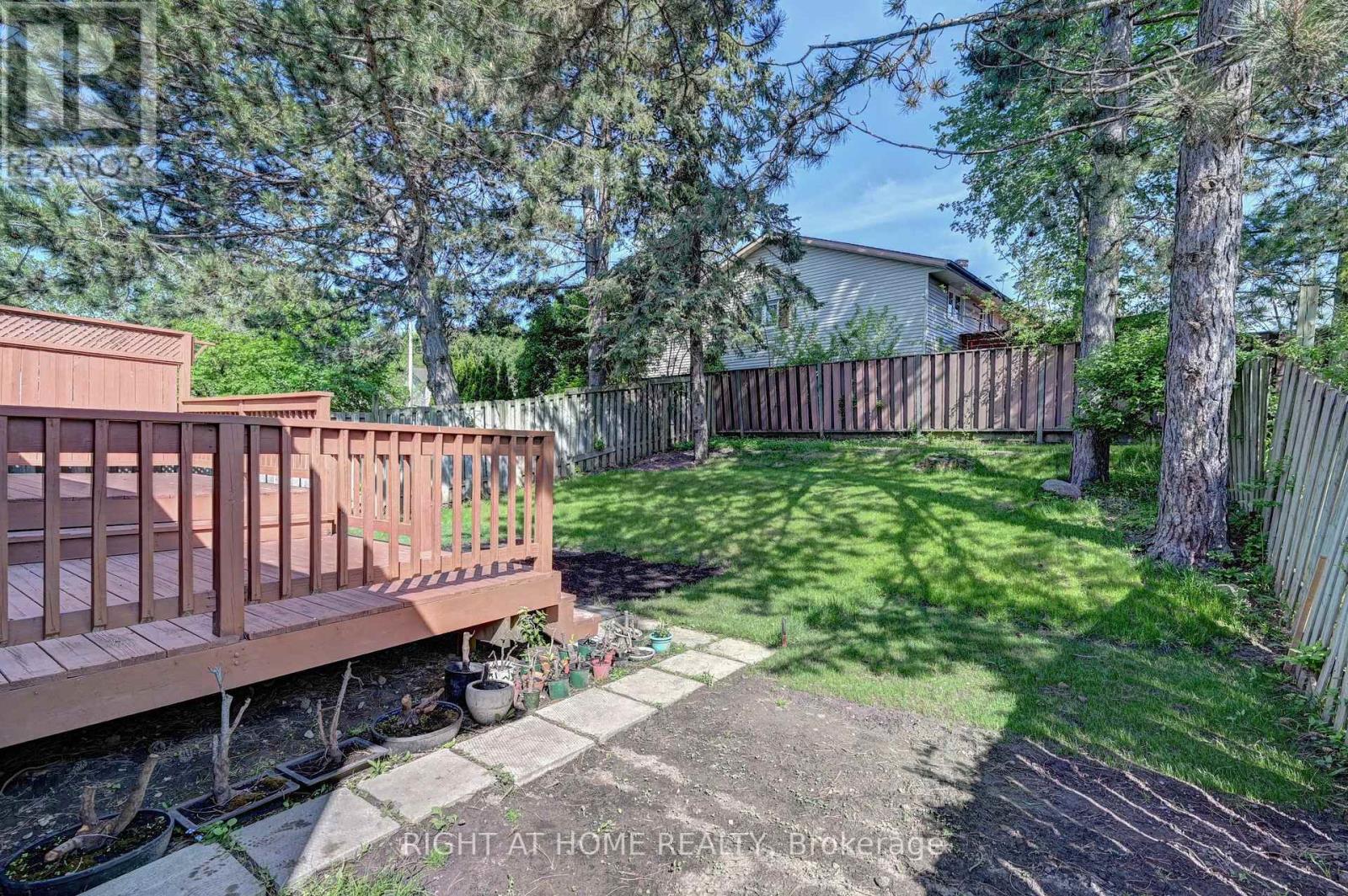 92 Pinemeadow Crescent, Waterloo, Ontario  N2T 1A7 - Photo 49 - X13213030
