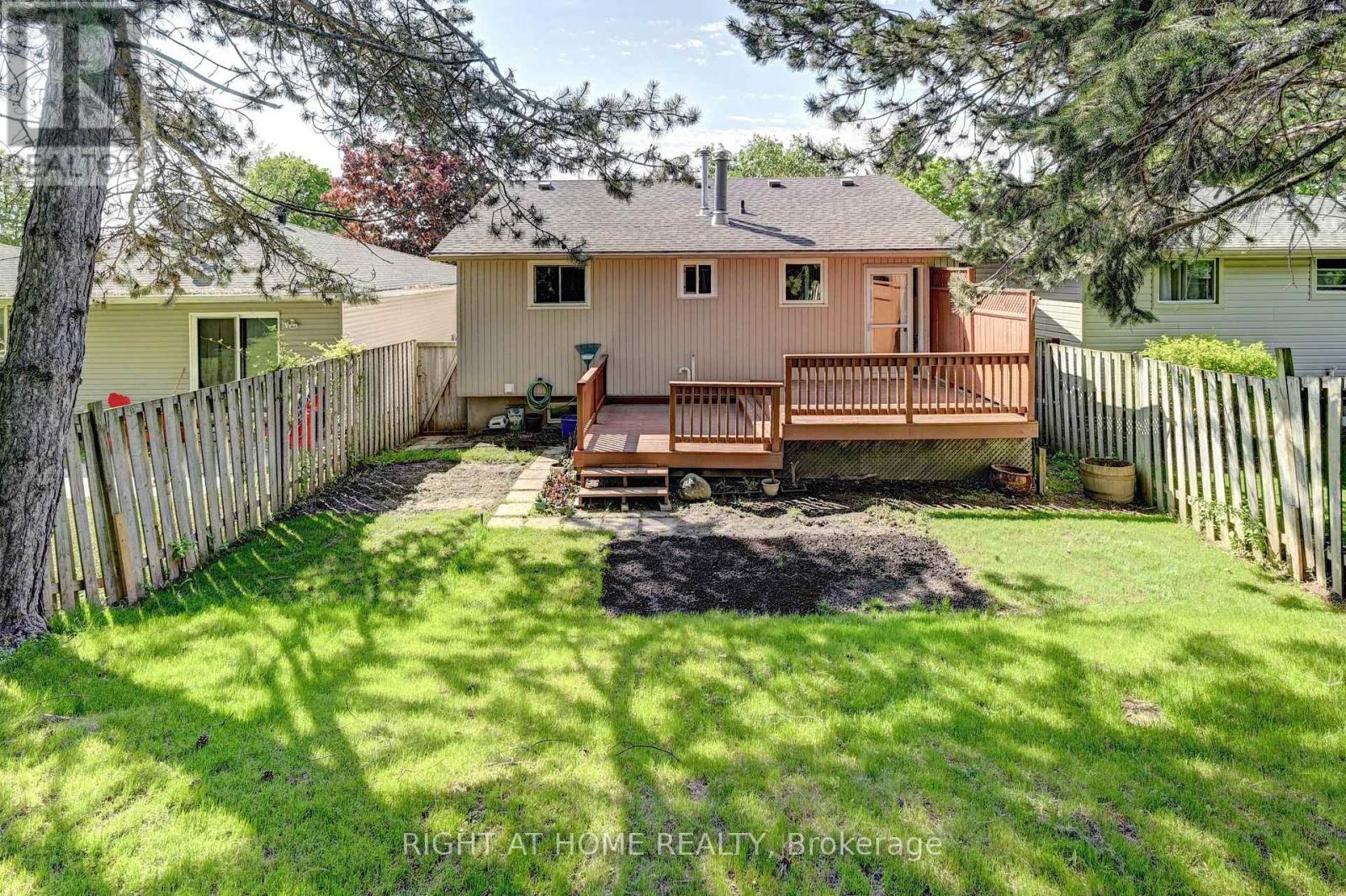 92 Pinemeadow Crescent, Waterloo, Ontario  N2T 1A7 - Photo 50 - X13213030