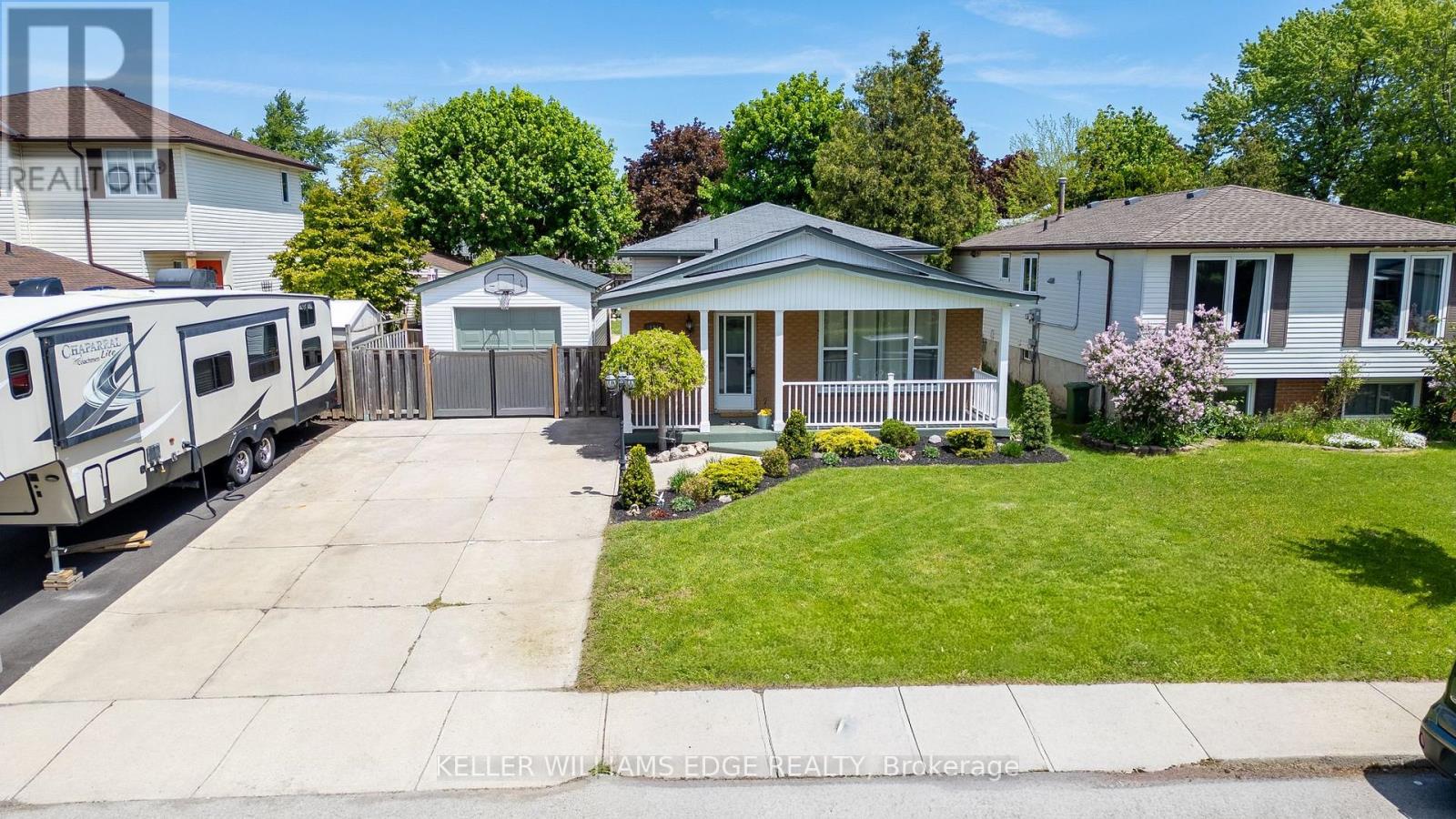 181 Bellingham Drive, Hamilton, Ontario  L8V 4M7 - Photo 3 - X13213232
