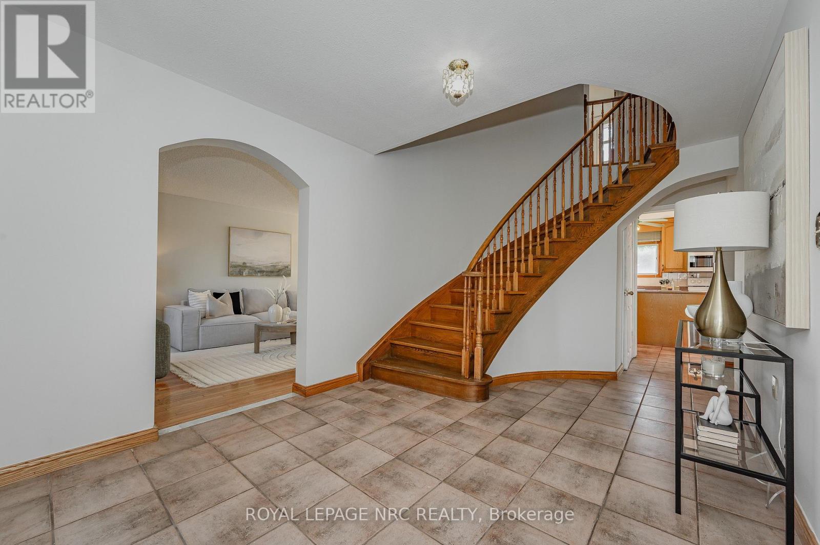 631 Four Mile Creek Road, Niagara-On-The-Lake, Ontario  L0S 1J0 - Photo 8 - X13213262