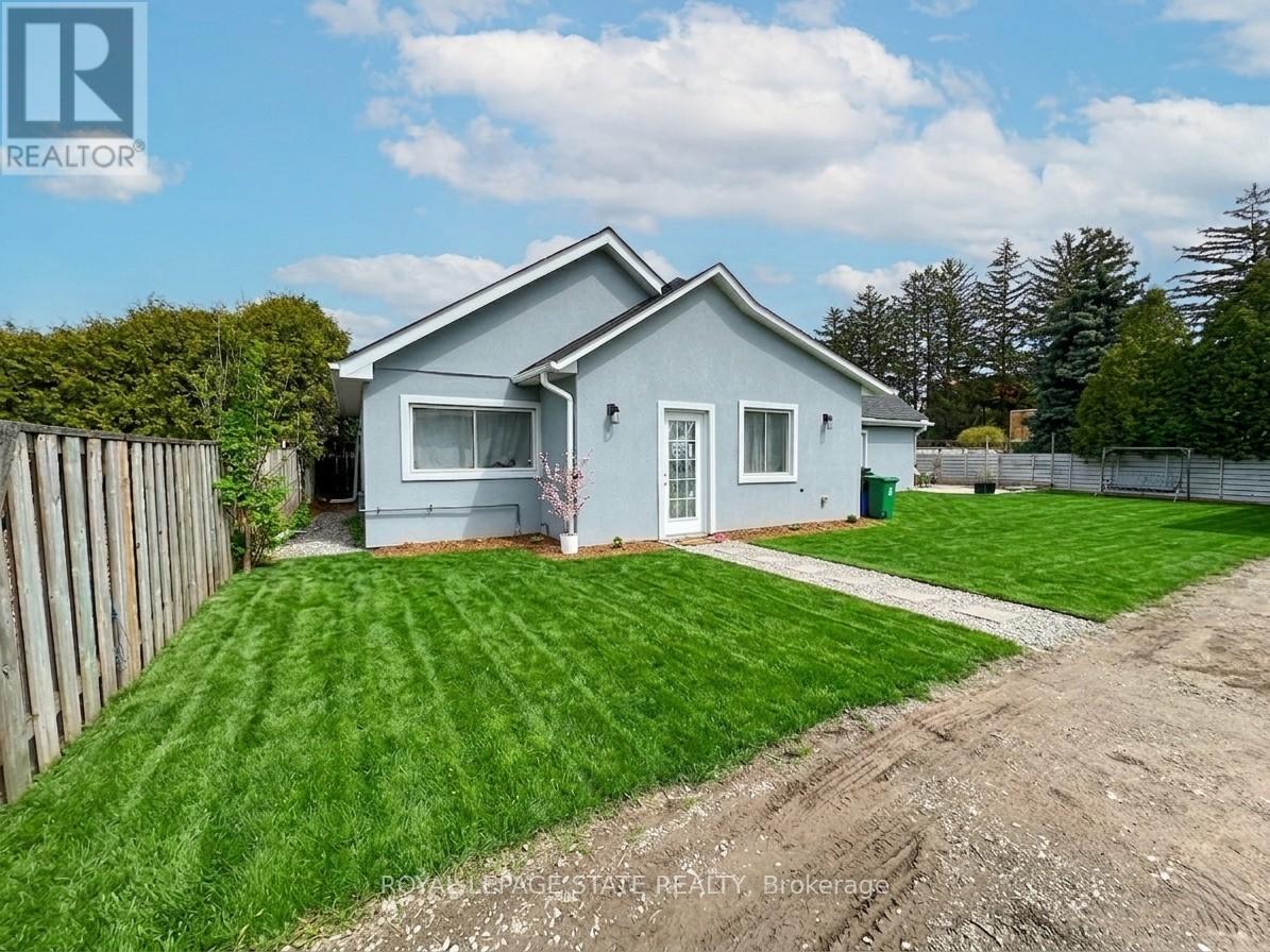 251r King Street E, Hamilton, Ontario  L8G 1L9 - Photo 2 - X13213276