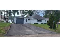 24 COSY COVE LANE, Tweed, Ontario