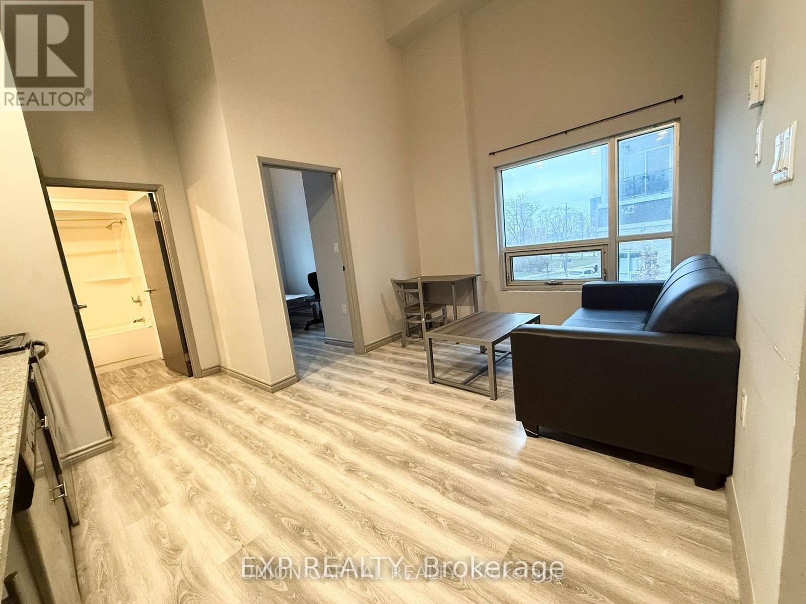 F101 - 275 Larch Street, Waterloo, Ontario  N2L 0J3 - Photo 6 - X13213294