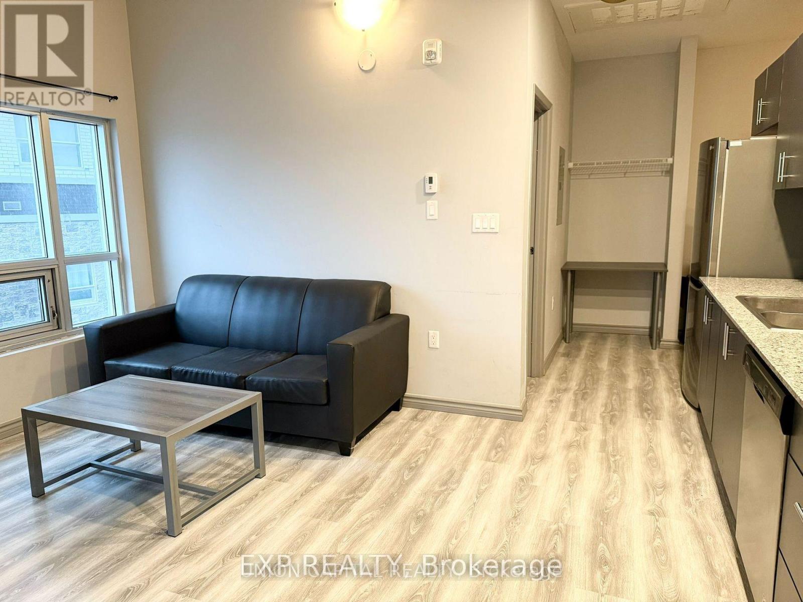 F101 - 275 Larch Street, Waterloo, Ontario  N2L 0J3 - Photo 9 - X13213294