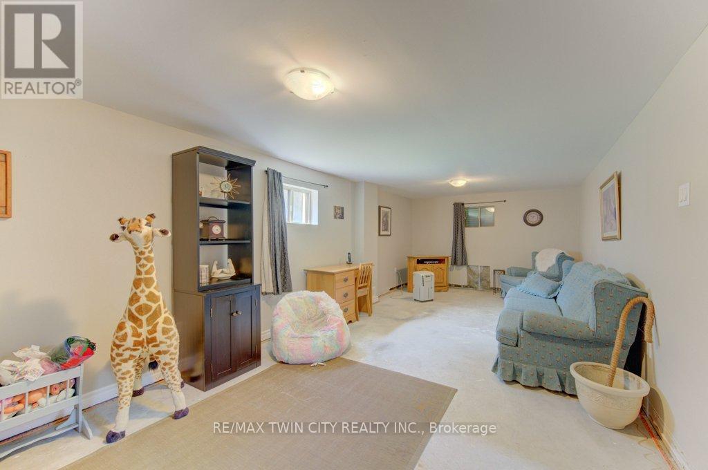 96 Scott Road, Cambridge, Ontario  N3C 2X7 - Photo 12 - X13213384