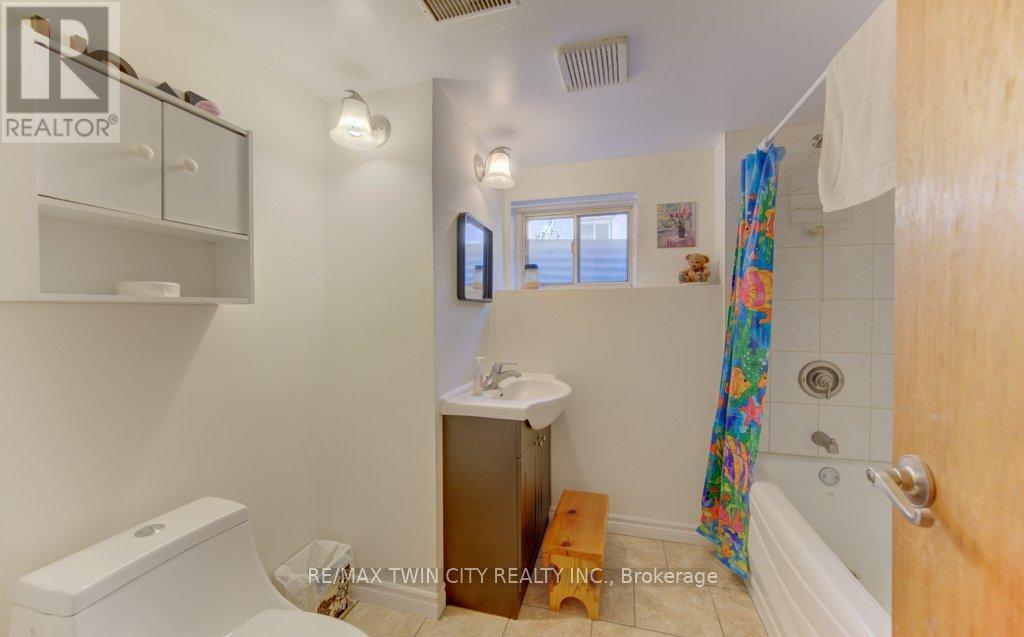 96 Scott Road, Cambridge, Ontario  N3C 2X7 - Photo 13 - X13213384