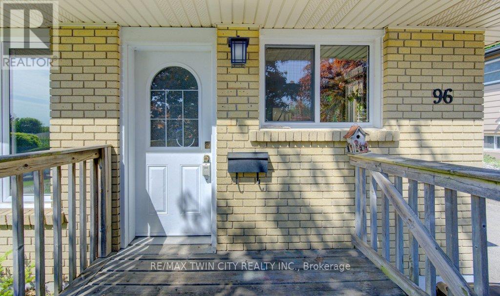 96 Scott Road, Cambridge, Ontario  N3C 2X7 - Photo 2 - X13213384