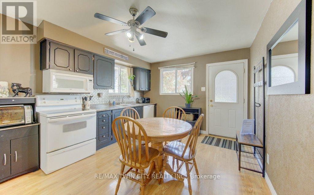 96 Scott Road, Cambridge, Ontario  N3C 2X7 - Photo 4 - X13213384
