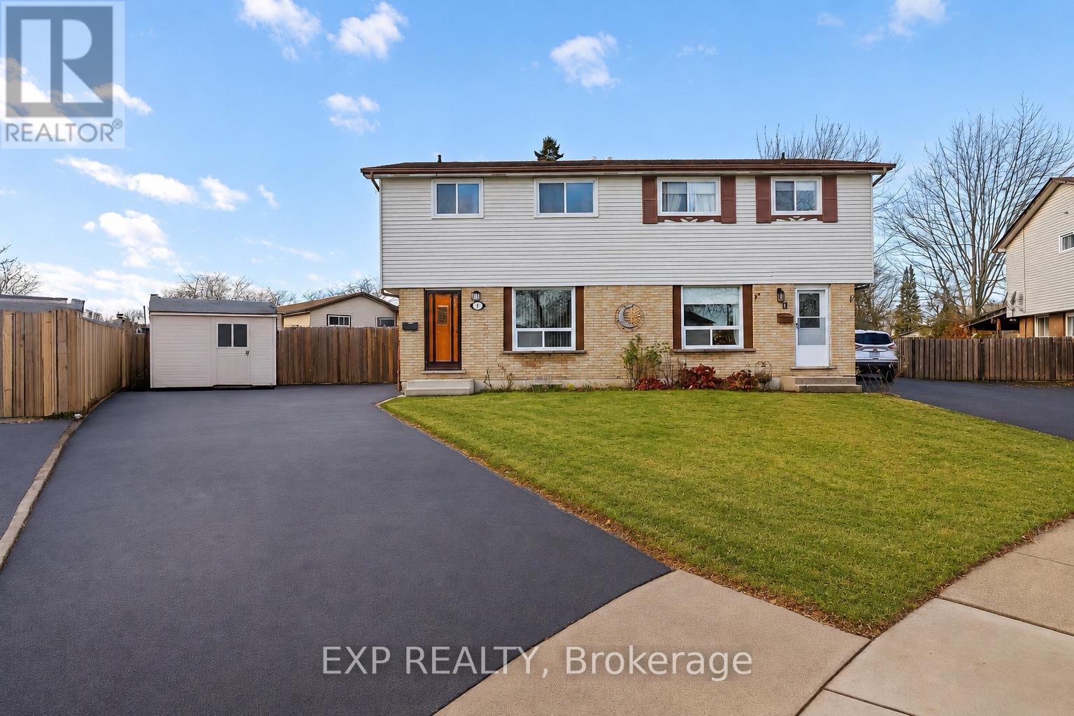 9 CLEVELAND PLACE, Hamilton, Ontario