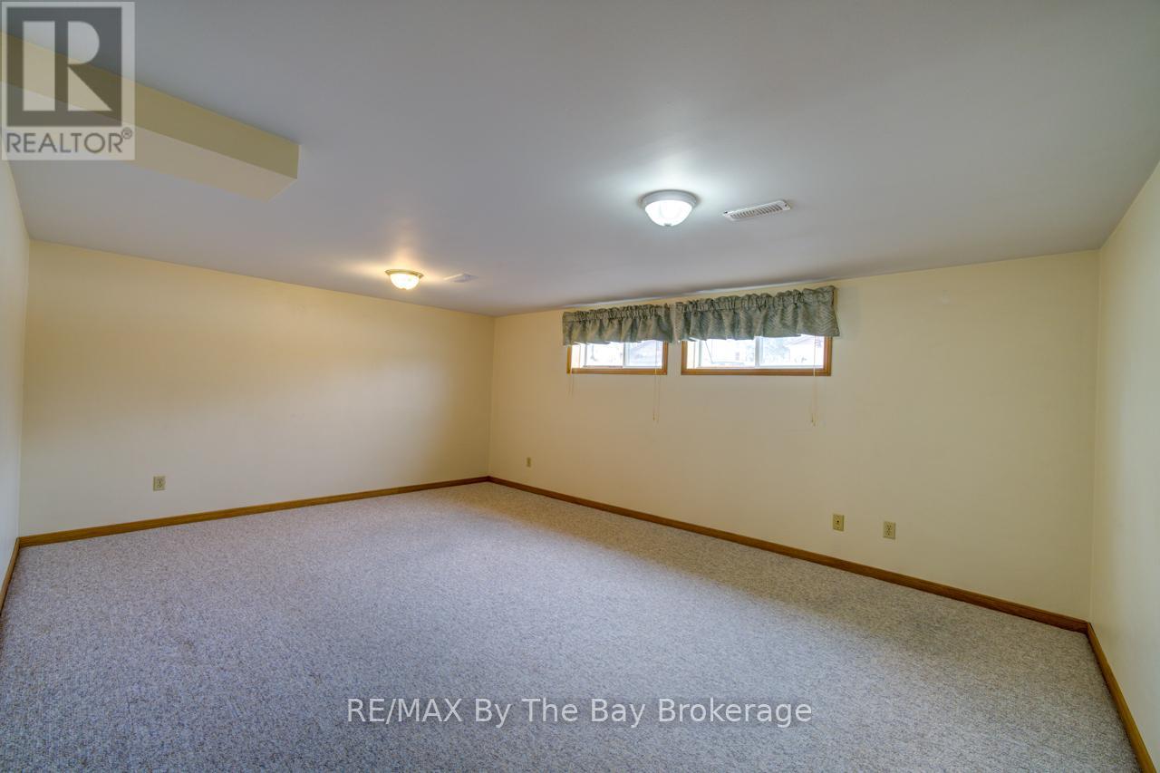 229 Datas Drive E, Clearview, Ontario  L0M 1S0 - Photo 29 - S13101416