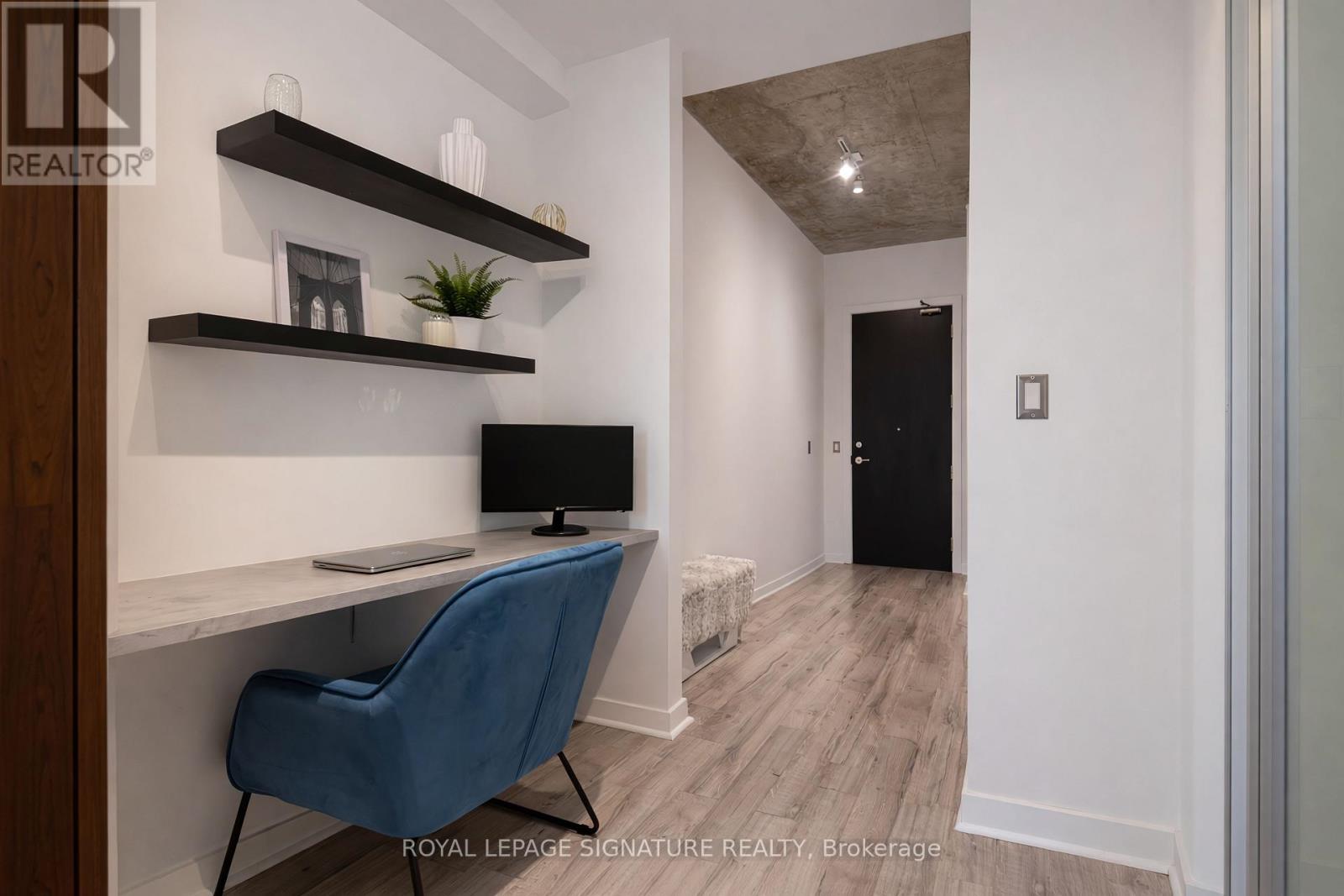 305 - 23 Brant Street, Toronto, Ontario  M5V 2L5 - Photo 11 - C12920074