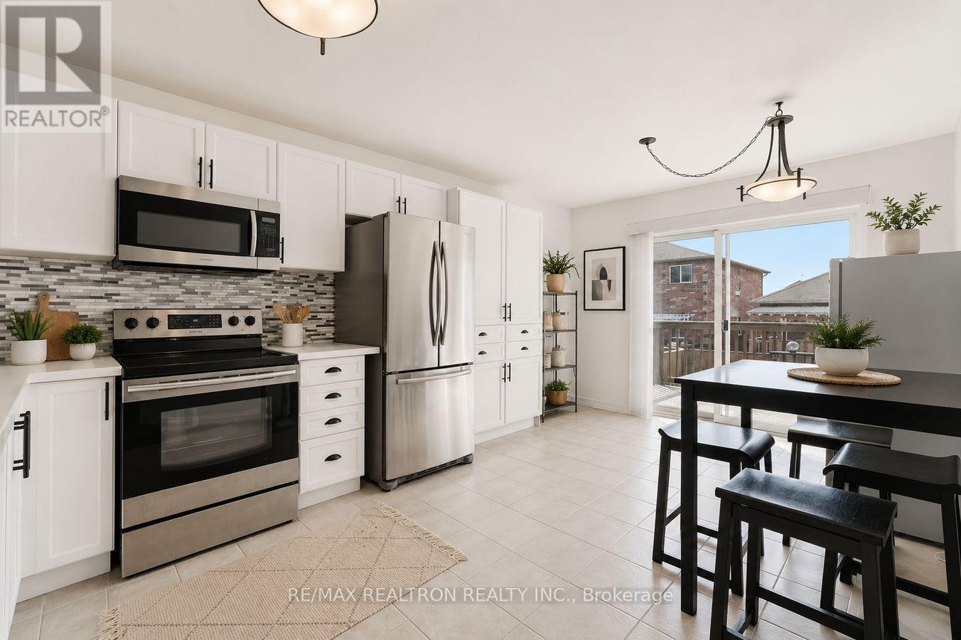 1510 Rankin Way, Innisfil, Ontario  L9S 0C6 - Photo 10 - N13210960