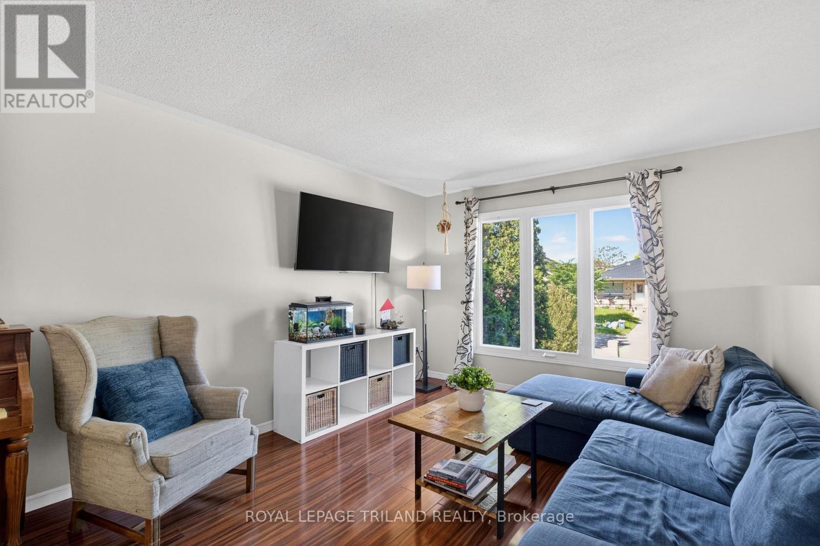 125 Bournemouth Drive, London East, Ontario  N5V 4T1 - Photo 2 - X13213466