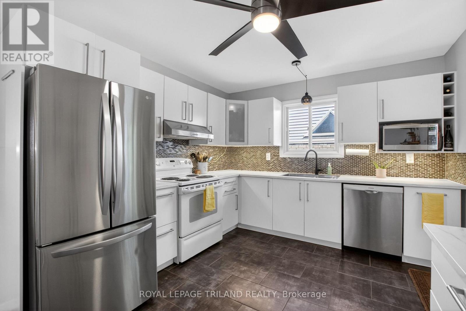 125 Bournemouth Drive, London East, Ontario  N5V 4T1 - Photo 3 - X13213466