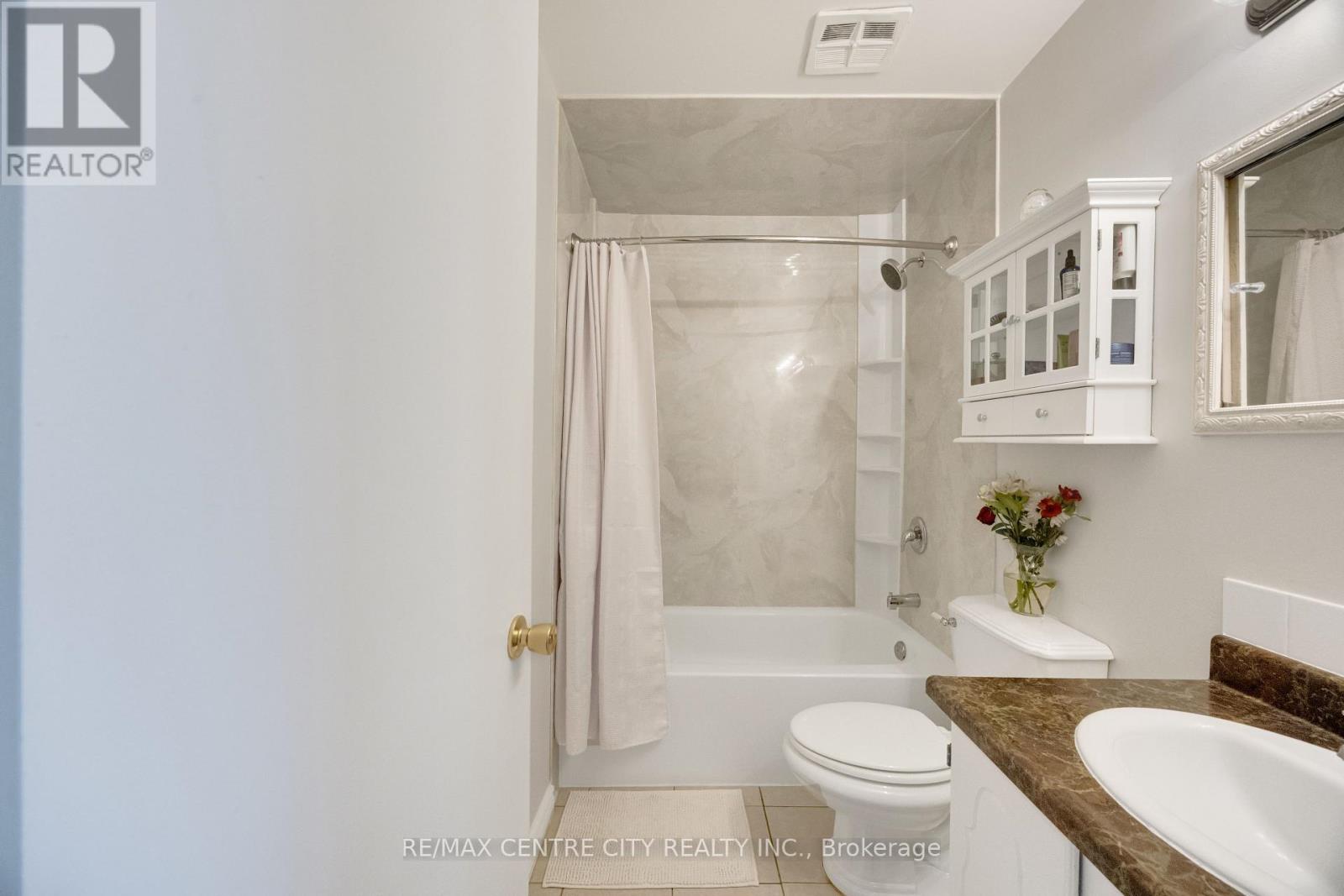 18 - 700 Osgood Drive, London South, Ontario  N6E 2H1 - Photo 32 - X13213668