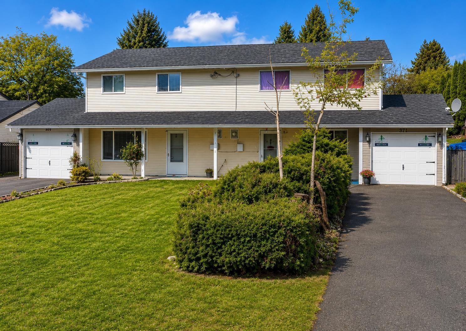 6743 135 Street, Surrey, British Columbia  V3W 4W4 - Photo 1 - R3128283