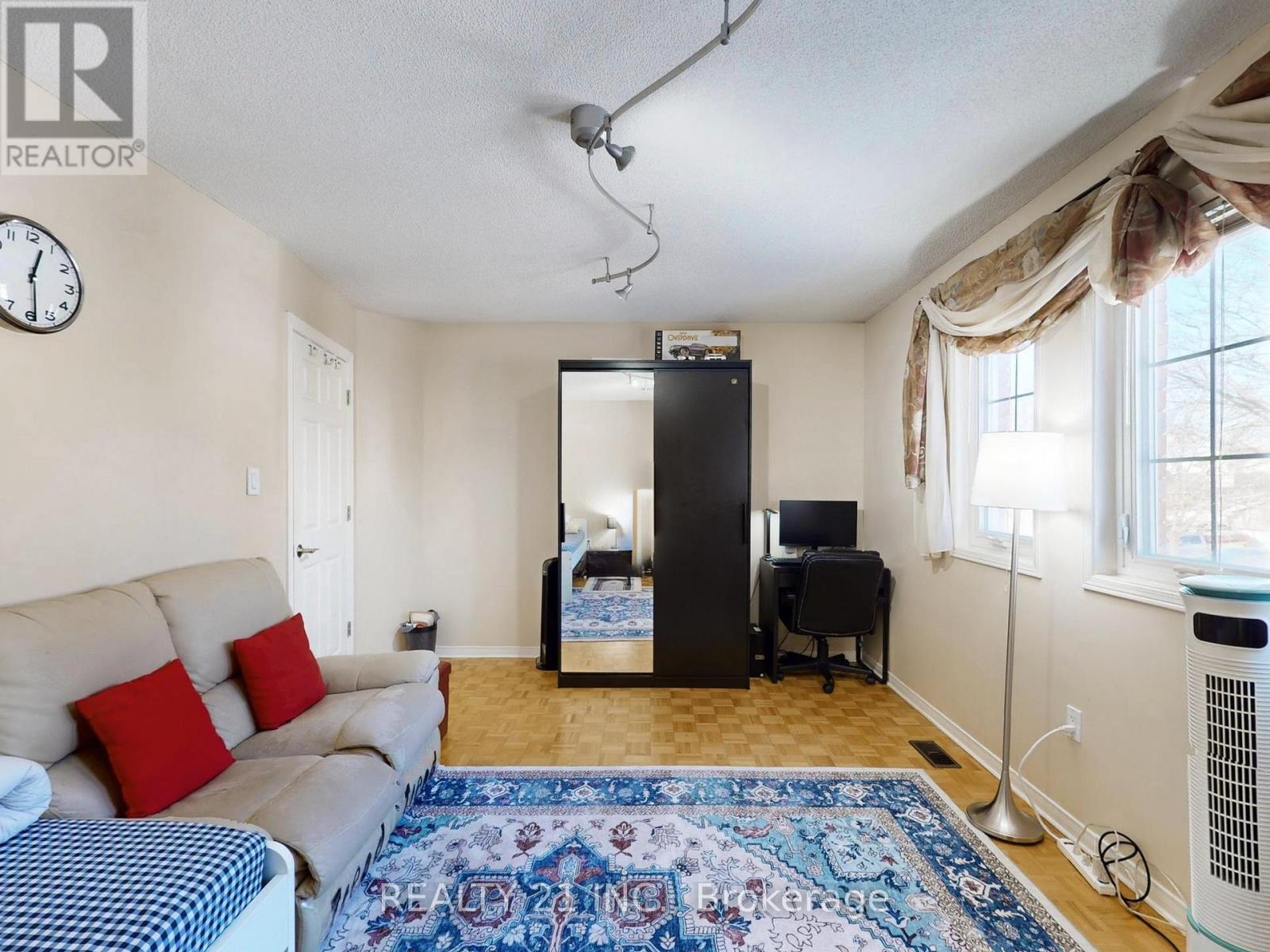 11 Iles Street W, Ajax, Ontario  L1T 3V4 - Photo 19 - E13074814