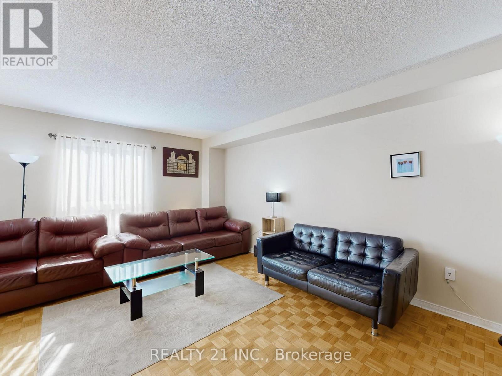 11 Iles Street W, Ajax, Ontario  L1T 3V4 - Photo 4 - E13074814