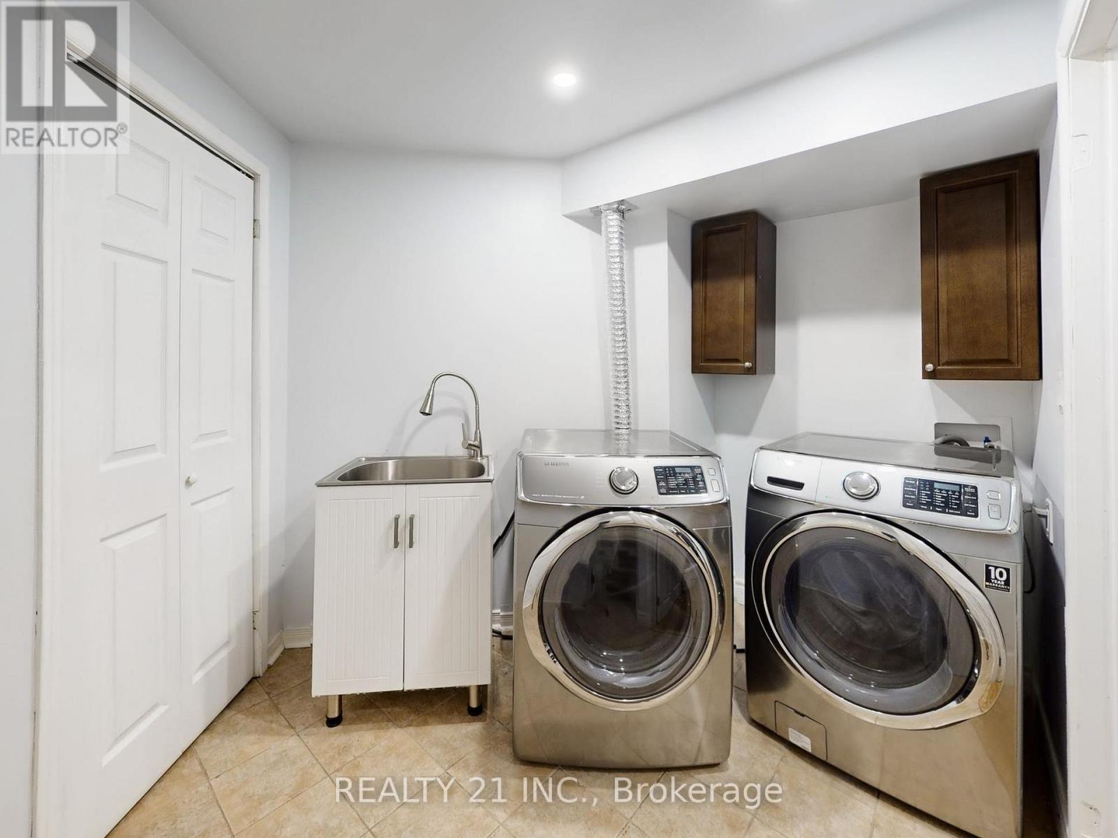 11 Iles Street W, Ajax, Ontario  L1T 3V4 - Photo 47 - E13074814
