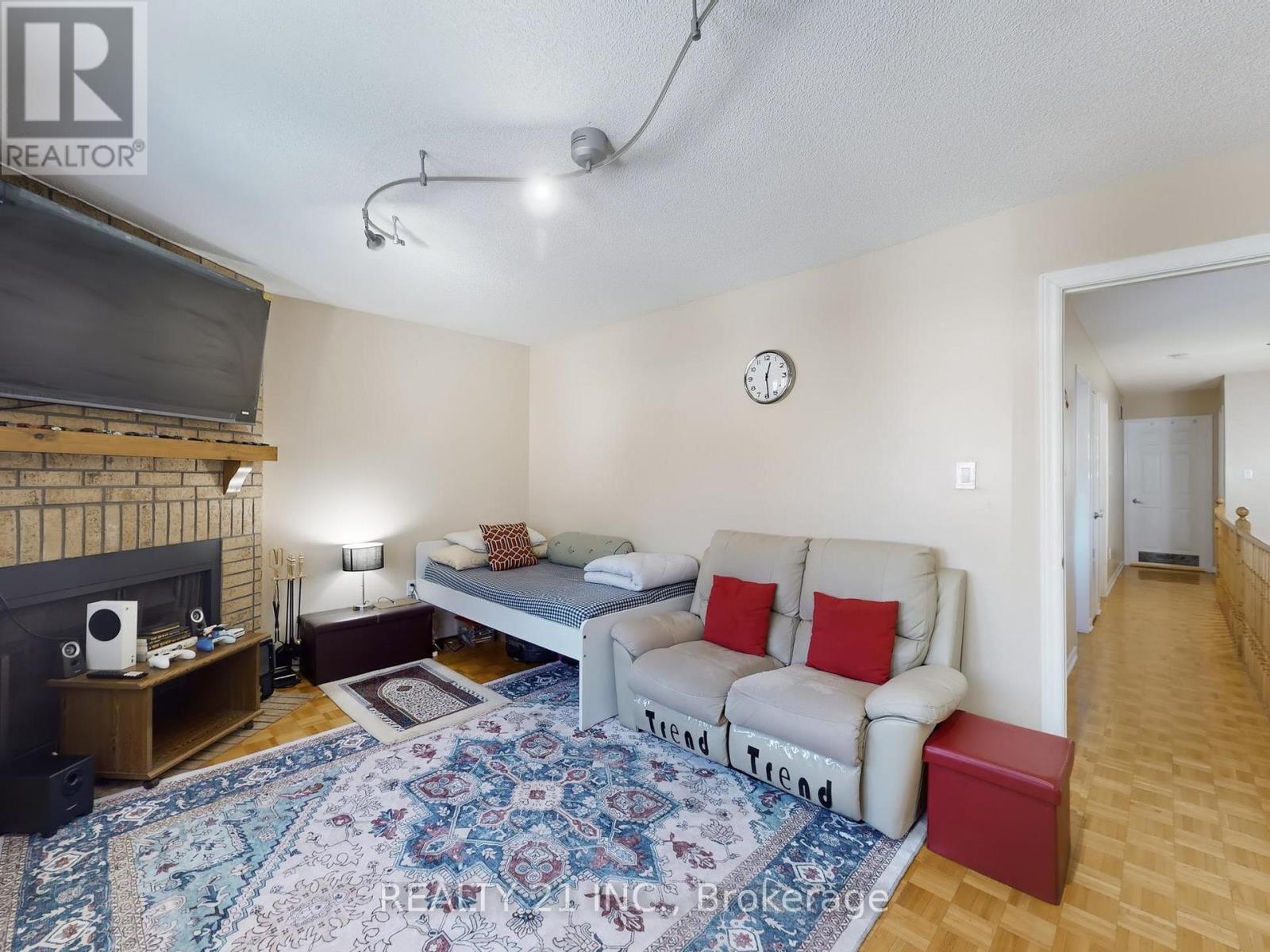 11 Iles Street W, Ajax, Ontario  L1T 3V4 - Photo 18 - E13074814