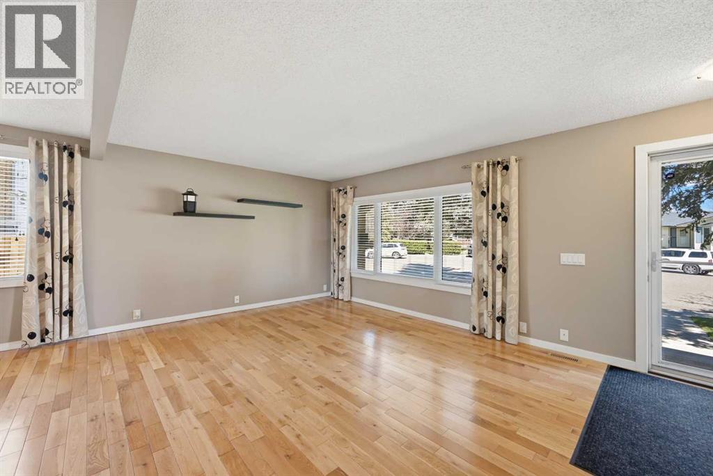156 Templeview Place Ne, Calgary, Alberta  T1Y 3S2 - Photo 6 - A2314076