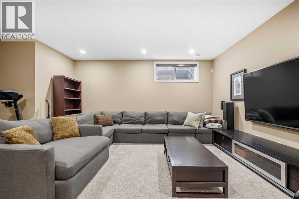 63 Cortina Villas Sw, Calgary, Alberta  T3H 0W8 - Photo 32 - A2314467