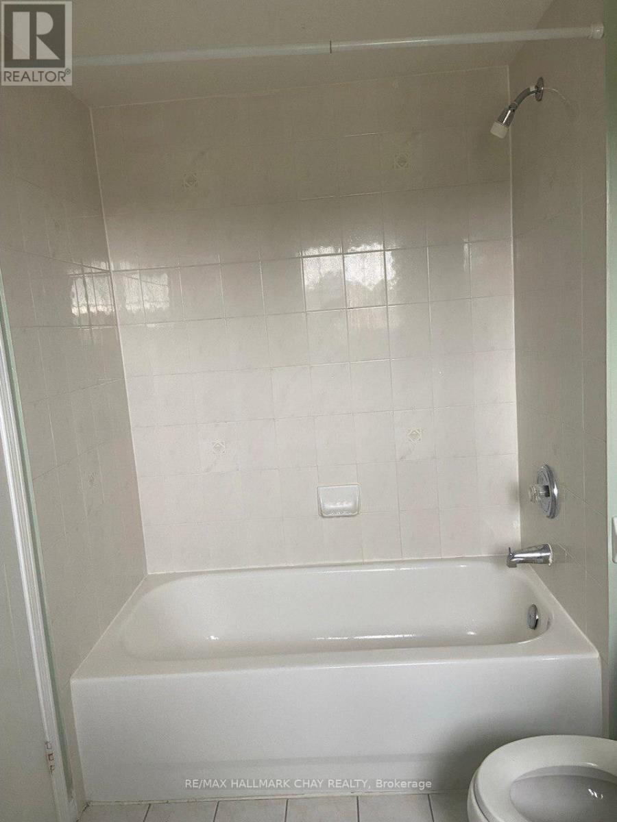 219 Wessenger Drive, Barrie, Ontario  L4N 8R4 - Photo 36 - S13042136