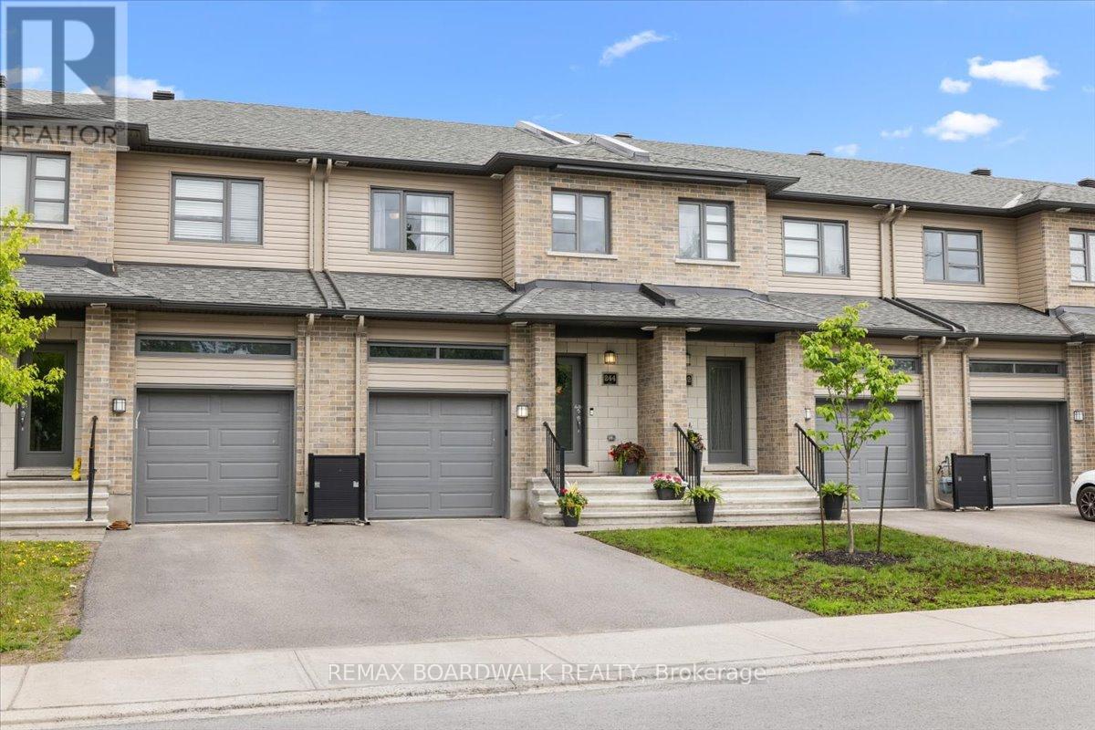 244 MUNRO STREET, Carleton Place, Ontario