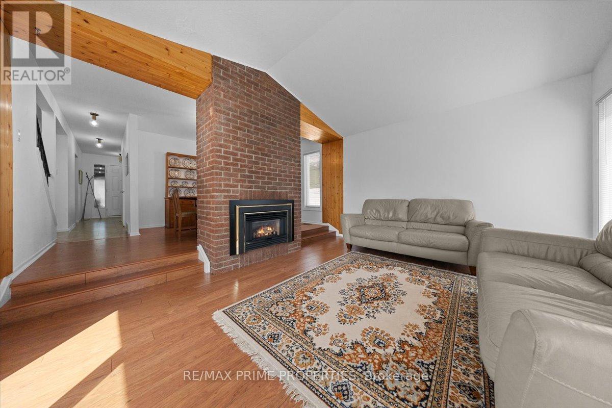 1121 St Emmanuel Terrace, Ottawa, Ontario  K1C 2J6 - Photo 17 - X13213660