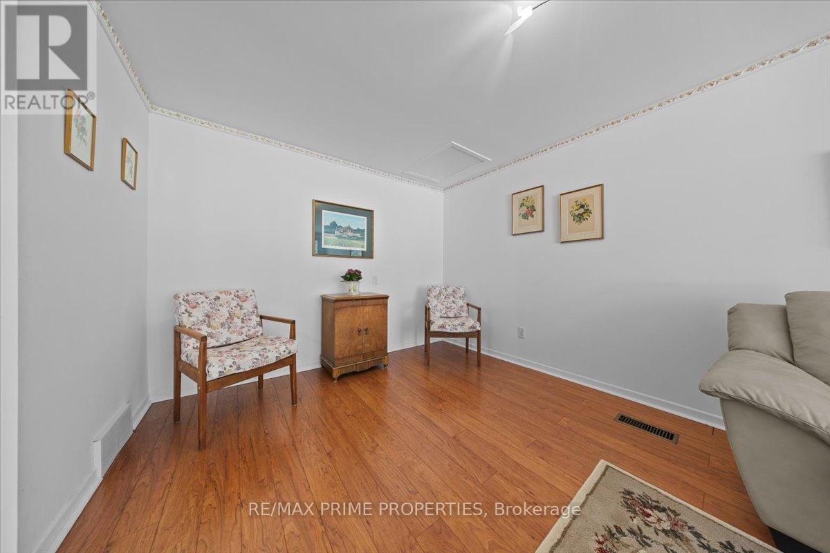 1121 St Emmanuel Terrace, Ottawa, Ontario  K1C 2J6 - Photo 6 - X13213660