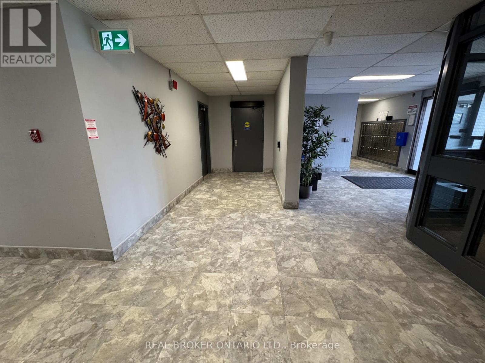 305 - 845 Kyle Court, Brockville, Ontario  K6V 6K7 - Photo 8 - X13213760
