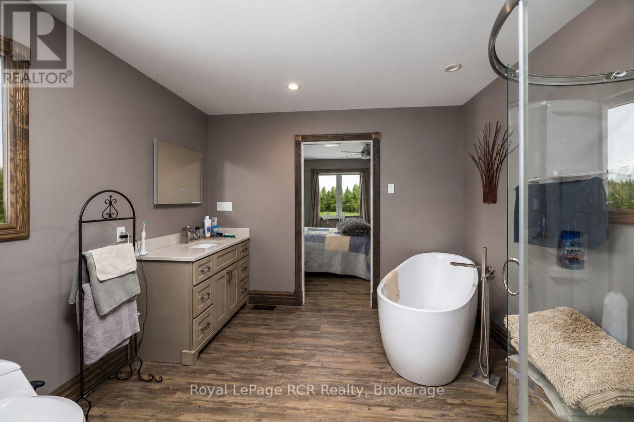 109 Highland Drive, West Grey, Ontario  N0C 1H0 - Photo 18 - X12862858